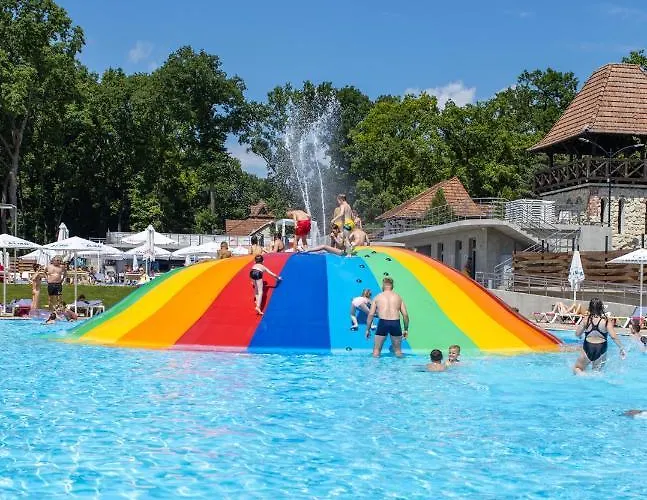 ホテル Drevny Grad Park-hotel